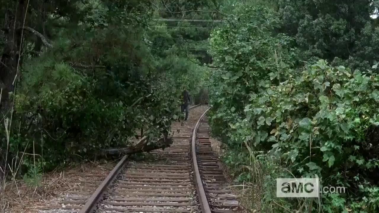 Walkign Dead 414 Clip 1