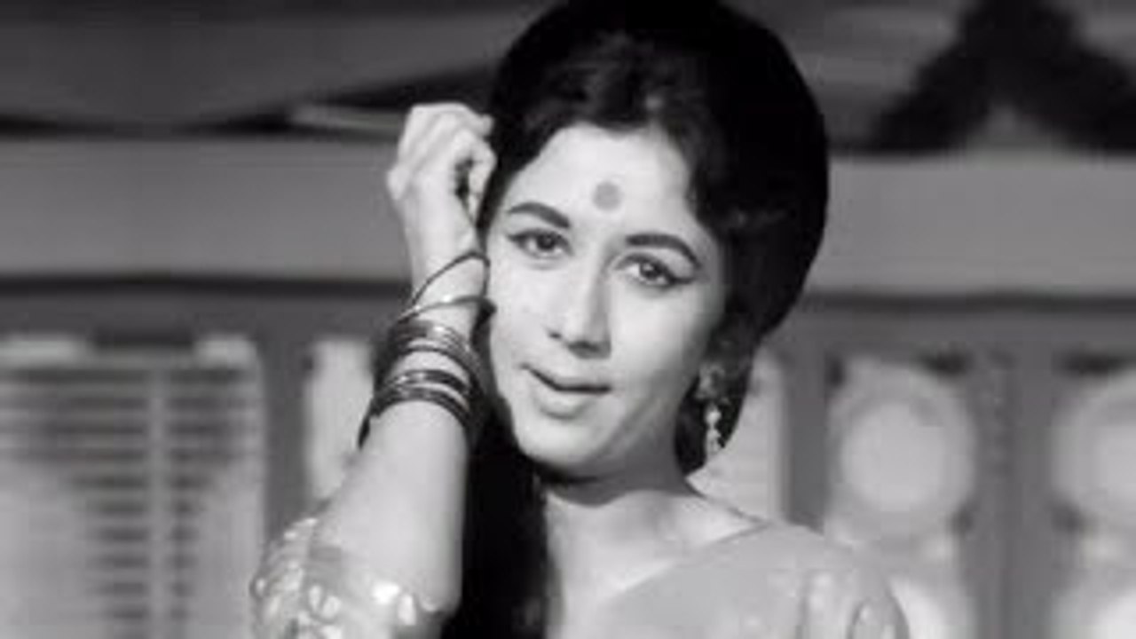 Kajre Badarwa Re Marzi Teri - Superhit Classic Romantic Hindi Song - Nanda - Pati Patni