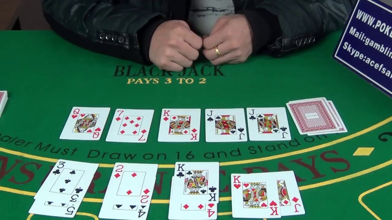 Coat button poker analyzer cam double lenses marked cards