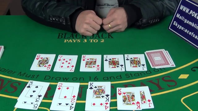 Coat button poker analyzer cam double lenses marked cards