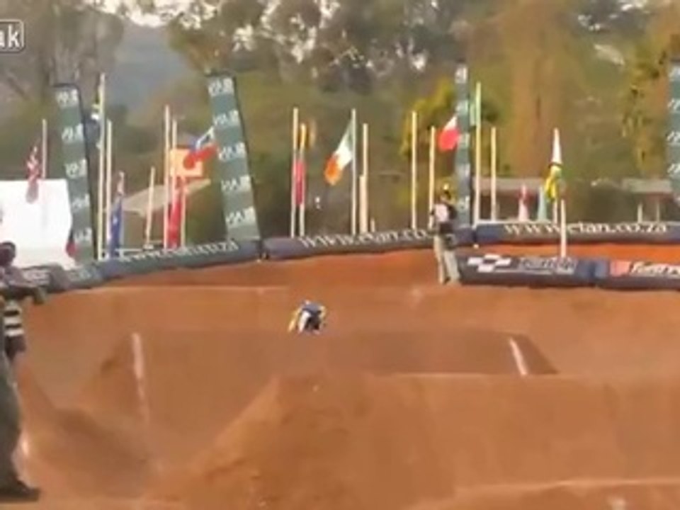 Wrecks MTB domino effect