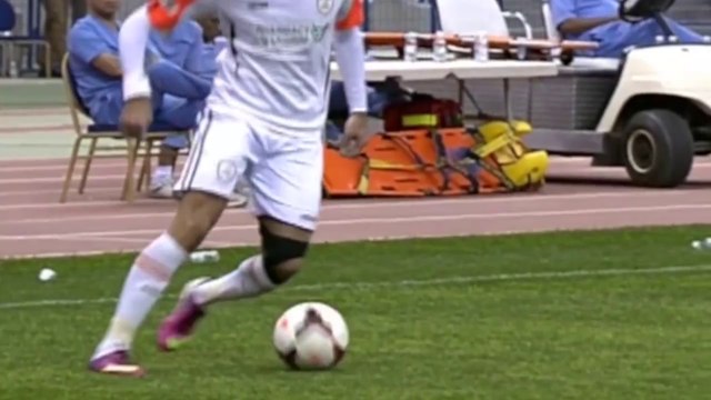 Il réussit un flip-flap dévastateur avant de marquer !