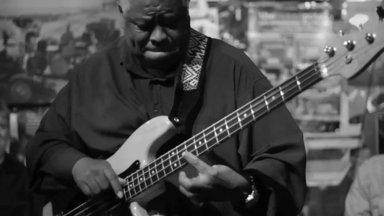 Abe Laboriel Bass Solo - The Baked Potato (09.30.2011)