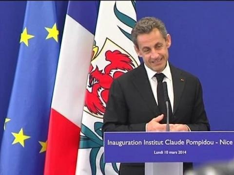 Nicolas Sarkozy se moque des journalistes à Nice - 10/03