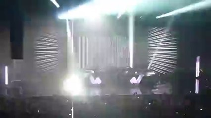 08/03/2014 Stromae @ Amiens au zénith : Ta fête