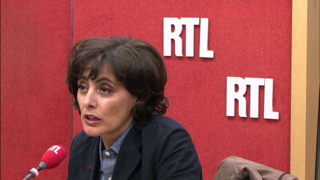 François Hollande a fait d'énormes progrès vestimentaires , dit Inès de la Fressange