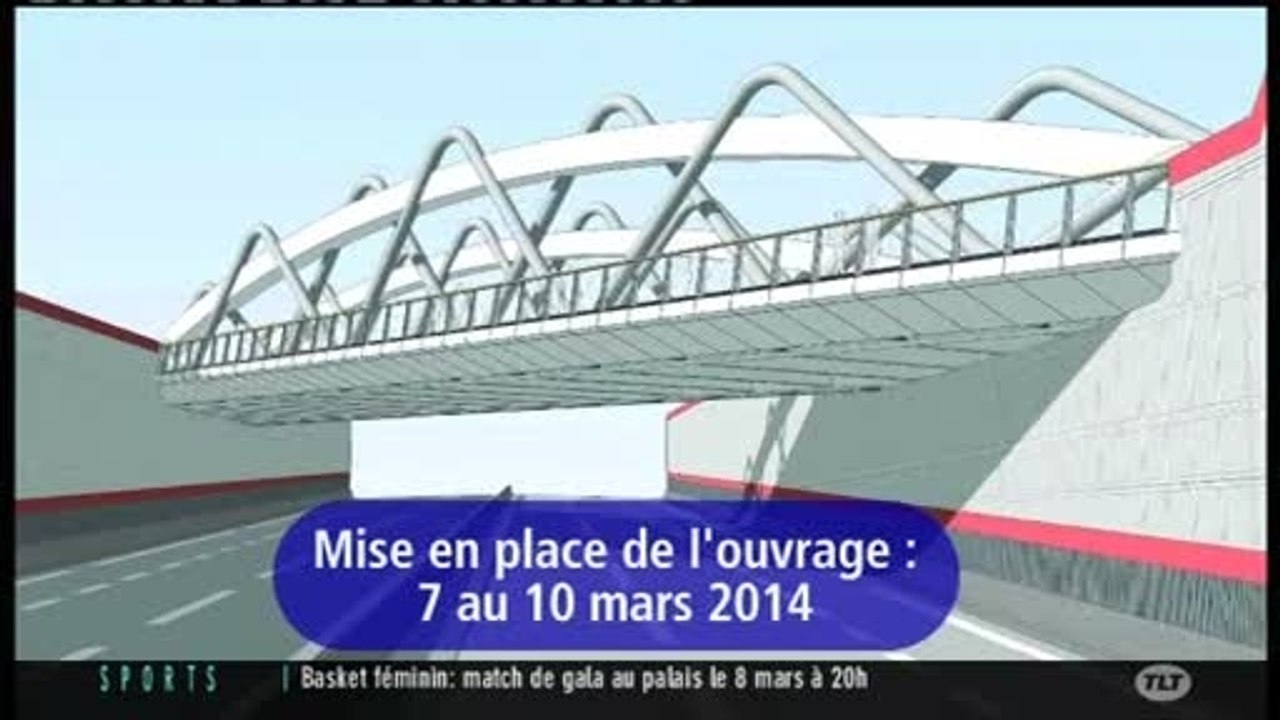 La pose du pont de la ligne Envol (Toulouse)