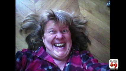 Le clip de vos selfies "double menton" !