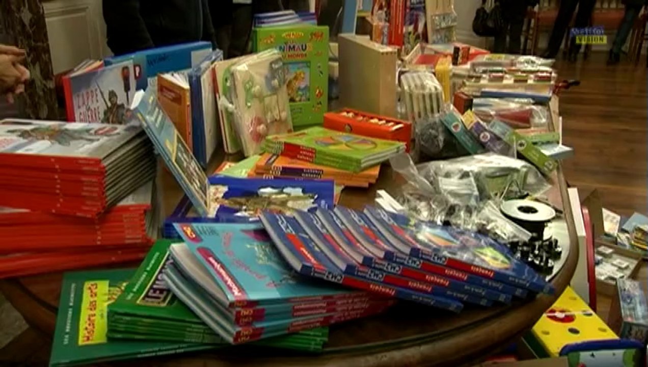 Remise de matériel à l'école Herbin par l'association des parents d'élèves