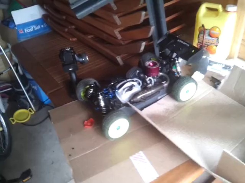 Rodage Argus R8 - Associated Rc8.2