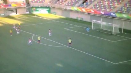 Il humilie 7 adversaires pour s'offrir l'un des buts de l'année !