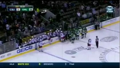 Un joueur de hockey victime d'un accident cardiaque en plein match
