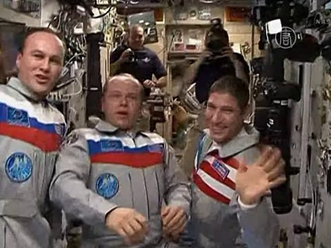 Трое космонавтов с МКС вернулись на Землю