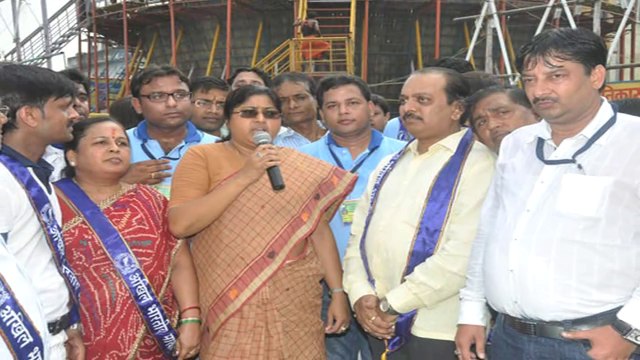 Nitish expands cabinet amid discontent, inducts Lesi Singh