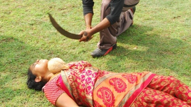 Bu İnsanlar Çıldırmış Olmalı!