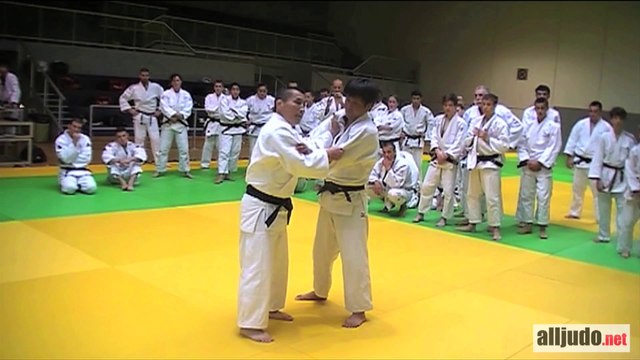 Les bases de morote-seoi-nage par Shinji Hosokawa (8e dan)