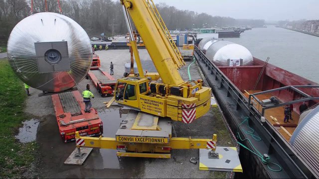 Douai : quatre cuves à bière monumentales acheminées vers Les Brasseurs de Gayant