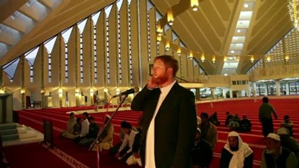 Adhan Faisal Masjid Pakistan - John Fontain