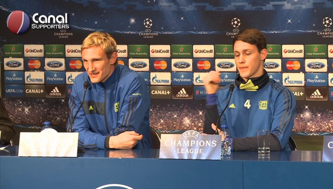 PSG / Bayer - Les conférences de presse de Hyppia et Wollscheid
