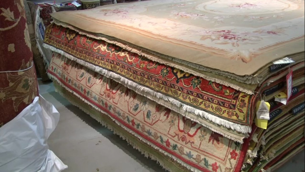 Video  How to Place Area Rugs in Front of Sofas   Home Guides   SF Gate