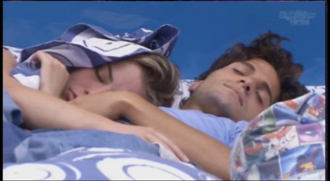 18.03   Fernanda volta ao Brecho e encontra Andre chorando