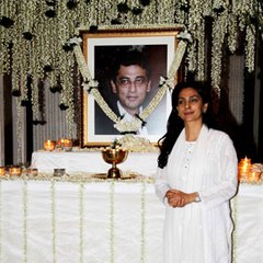 Celebs at Bobby Chawla's prayer meet