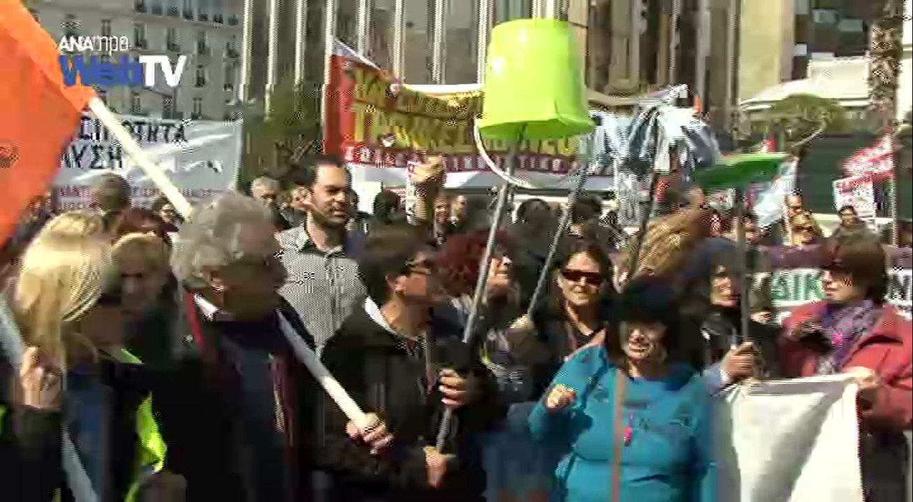 Απεργία της ΑΔΕΔΥ και πορεία προς τη Βουλή