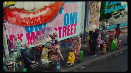 Zero Theorem - Clip - City Life