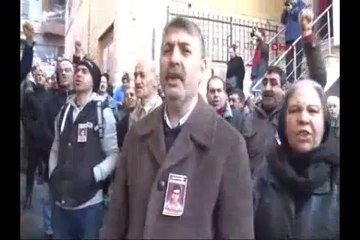 Okmeydanı Cemevi önünde kalabalık artıyor