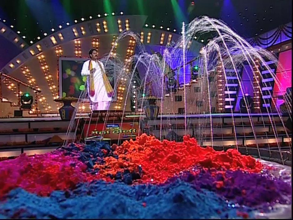 Melody performance by Bharat Sharma Vyas during Holi special