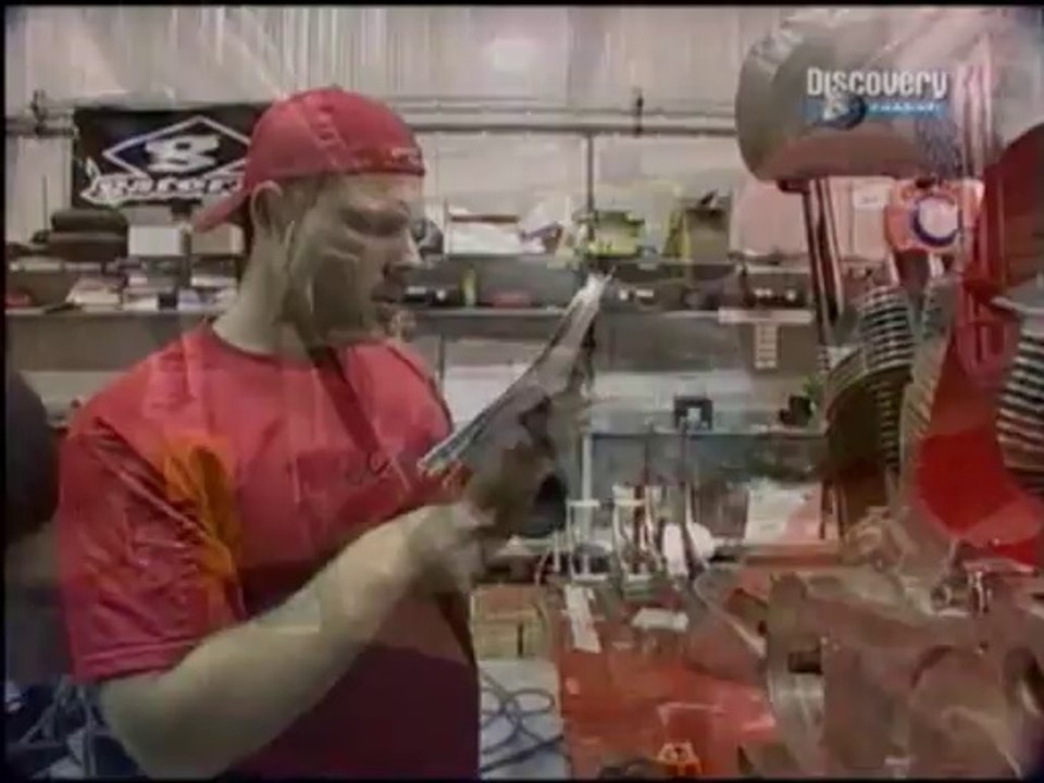 occ.s02.e10-pdtv-xvid-scp - Leno Bike 1