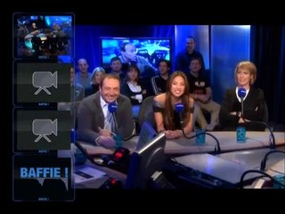 Patrick Timsit détruit le cadeau du « Mister Tchatche »