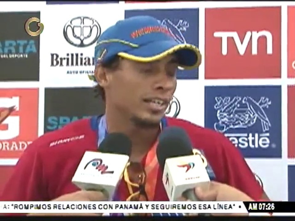 Venezolanos campeones en Suramericanos dedican medalla de oro al país