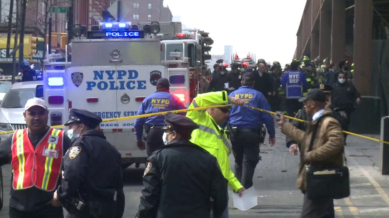NYC buildings collapse after explosion killing...
