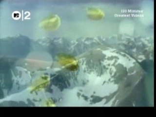 M83 - RUN INTO FLOWERS