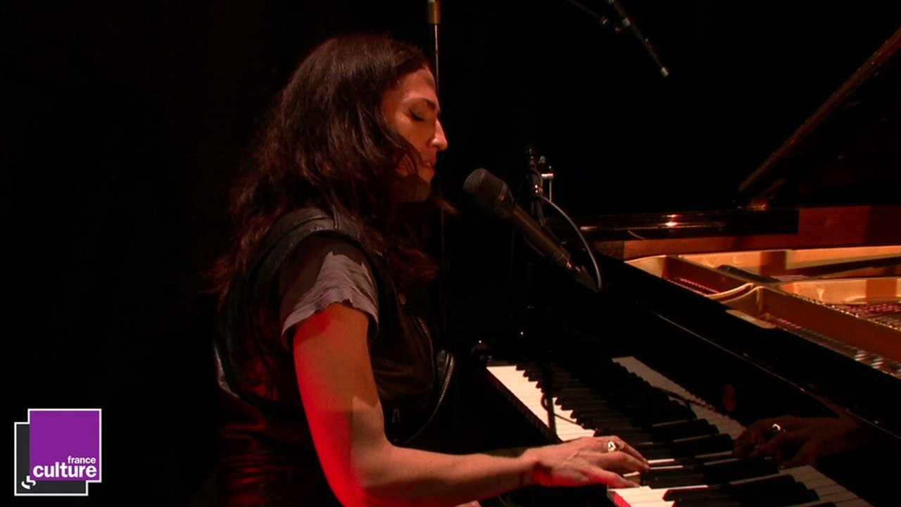 La session de JOAN AS POLICE WOMAN  - "Holy City"- dans le RDV de Laurent GOUMARRE sur France Culture