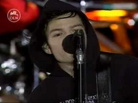 Sum 41 - Still Waiting (live)