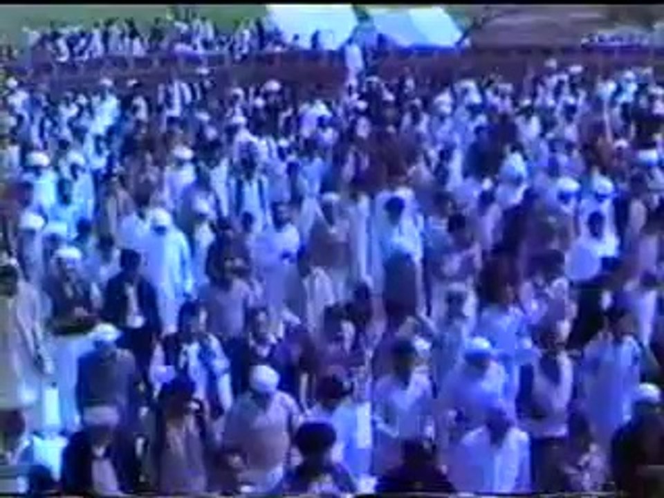 Namaz e Zohrain i, iftitah e madrasa jamia mustafa Lahore 1987,