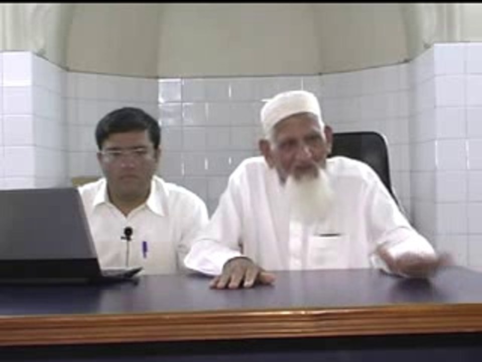 Kaya Khawand Biwi aik dosray ko Ghusl e Mayyat day Saktay hai - Maulana Ishaq