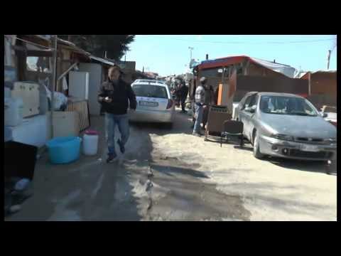 Napoli - Poggioreale, rom in fuga da un campo dopo scontri con i residenti -live- (12.03.14)
