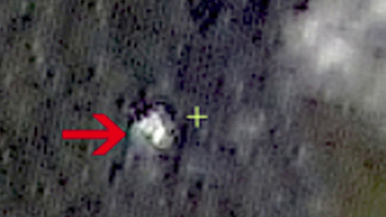 Vietnã não encontra destroços de avião malaio