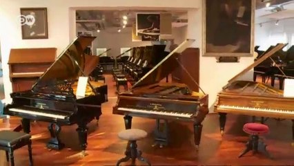 أكبر مصنع للبيانو في أوروبا | يوروماكس