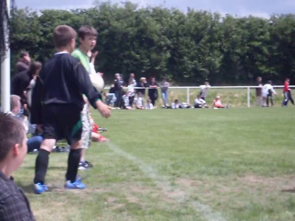 Tournoi Benjamin - Bourbriac 2009 - quart contre Pommerit