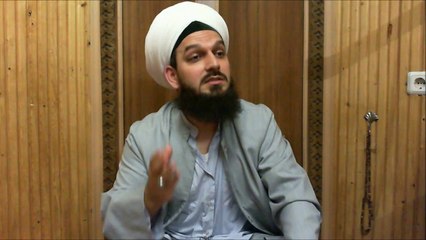 EVLİYA TÜRBLERİNİN YANINDAN GEÇERKEN