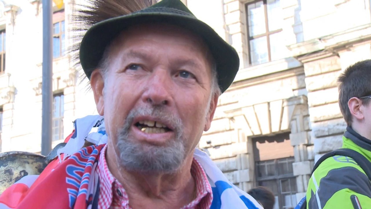 Hoeneß-Prozess: Bayern-Fans geben nicht auf: 'Uli wird frei sein!“