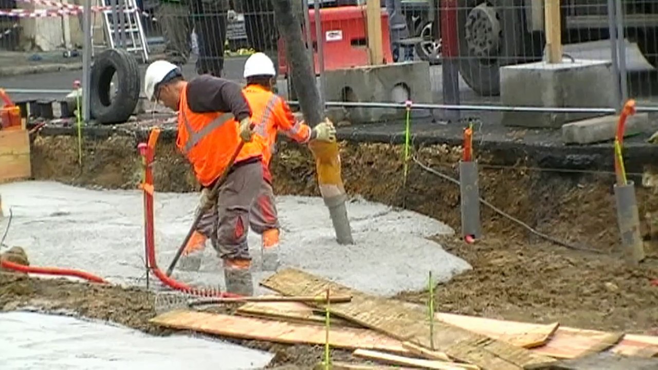 travaux du parvis de l'hotel de ville