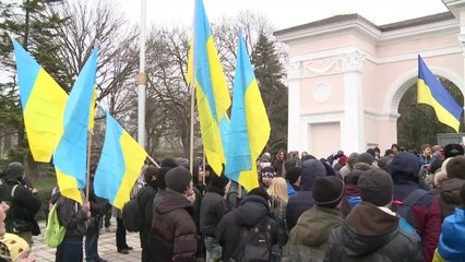 Kerry adverte Moscou por referendo na Crimeia