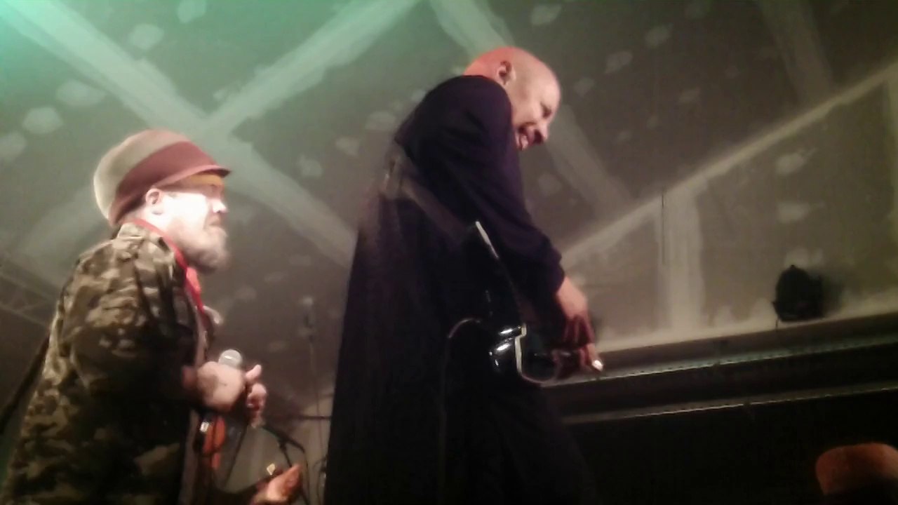 THE SOUL SONICS Live In PARIS  " Lively Up Yourself  "