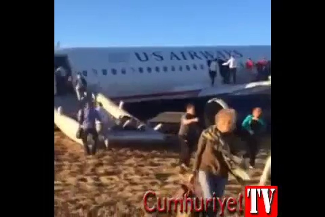 Yolcular uçaktan böyle kaçtı