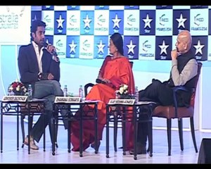 Abhishek on DHOOM 3 bikes stunts